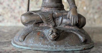 Beeld, bronzen beeldje van de hindoe-god Shiva, - 15 cm -, Antiek en Kunst