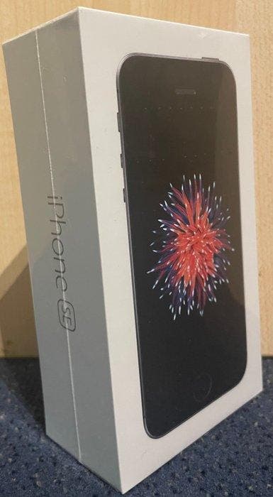 Apple iPhone SE (1st generation) - Mobiele telefoon - In, Games en Spelcomputers, Spelcomputers | Overige Accessoires