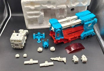 Hasbro - Speelgoed robot Transformers G1 Autobot Ultra