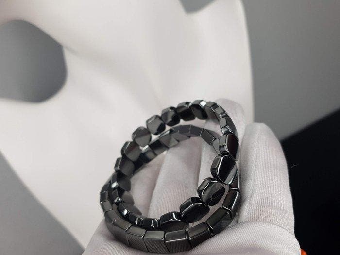 Hematiet Armband Circuit 18,5 cm en 19 cm / Gratis, Verzamelen, Mineralen en Fossielen