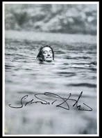 Salvador Dali - “Zwemmende Dali”. Gesigneerd in de plaat.
