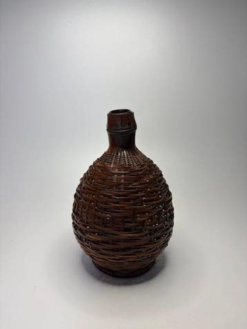 Japanse handgeweven bamboe bloemenmand (Hanakago) met een