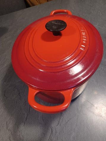 Le Creuset - Braadpan - Ovale cocotte 25 - Emaille, bron -