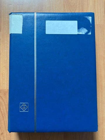 Wereld - Oost-Europese landen in 5 stockboeken en een doosje, Gestempeld