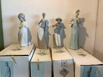 Nao by Lladró - Beeldje - Lote de 4 figuras de Nao - con, Antiquités & Art