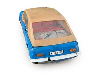 Zeldzame DDR blikken auto: Wartburg 355 Schrägheck Prototyp