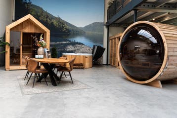 Showroommodel Pure Cube Neptune | Buitensauna korting, Ophalen of Verzenden, Nieuw, Fins of Traditioneel, Complete sauna