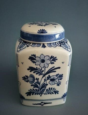 Royal Delft - Porceleyne Fles - M. Tims - Theekistje /, Antiek en Kunst