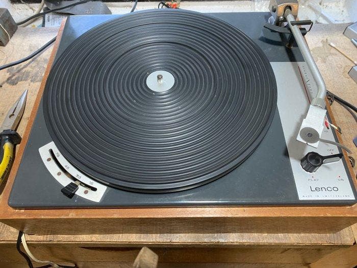 Lenco - L70 Platenspeler, Audio, Tv en Foto, Radio's