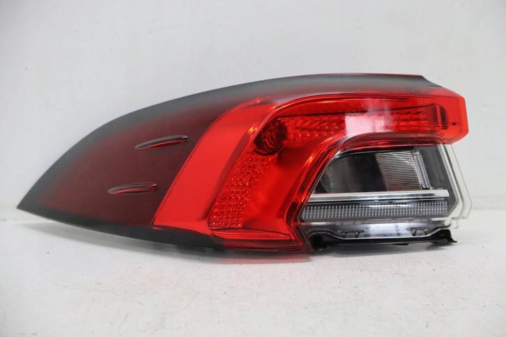 Achterlicht links Toyota Corolla E21 Sedan 81560-02D10, Autos : Pièces & Accessoires, Éclairage, Envoi