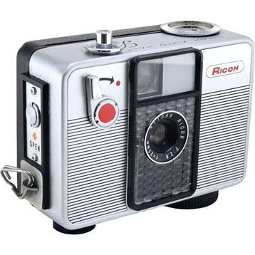 Ricoh Auto Half with 2,8/25mm Analoge compactcamera, Nieuw