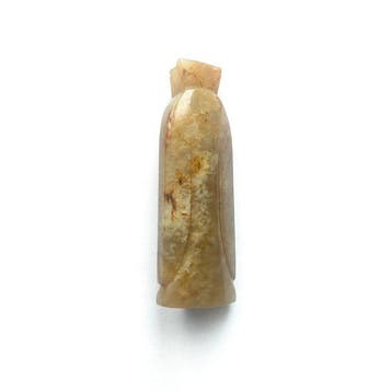 Oud-Chinees Hard Stone Kraal-talisman voor een in gewaad