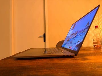 Apple MacBook Pro 16” i7 16GB RAM 512GB SSD Touch Bar Retina