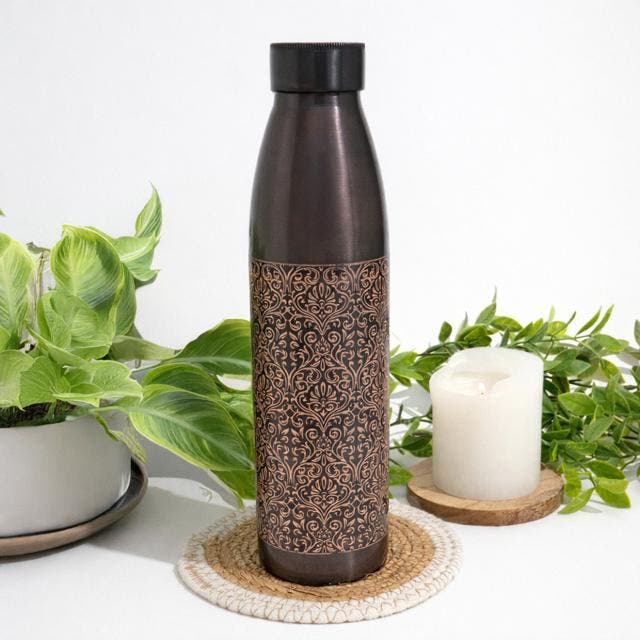 Puur koperen waterfles antique met patroon gegraveerd ± 950, Sports & Fitness, Produits de santé, Wellness & Bien-être, Enlèvement ou Envoi