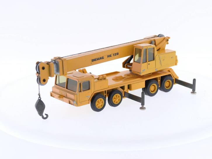 Schaal 1:50 NZG Modelle Demag HC120 kraan #3952, Hobby & Loisirs créatifs, Voitures miniatures | 1:50, Enlèvement ou Envoi