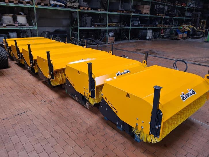 Veegborstels met opvangbak 180cm voor wielladers, Zakelijke goederen, Machines en Bouw | Kranen en Graafmachines, Ophalen