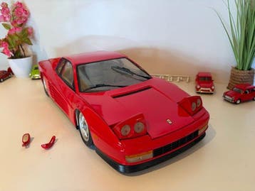 Pocher 1:8 - Modelauto - Ferrari Testarossa