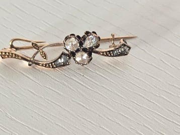 Broche - 14 karaat Geel goud - 1.02ct. tw.