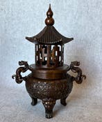 Wierookbrander - Brons - Pagode / Tempel