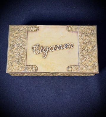 Boîte à cigares - Plaque de bronze - (roulée) - (dorée) &