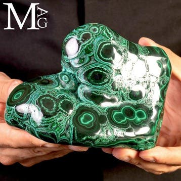 Malachite exquise avec des motifs botryoïdaux captivants -, Collections