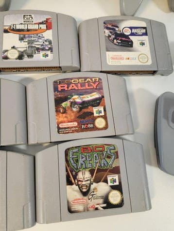 Nintendo - Nintendo 64 - Nintendo 64 Aqua Blue & 10