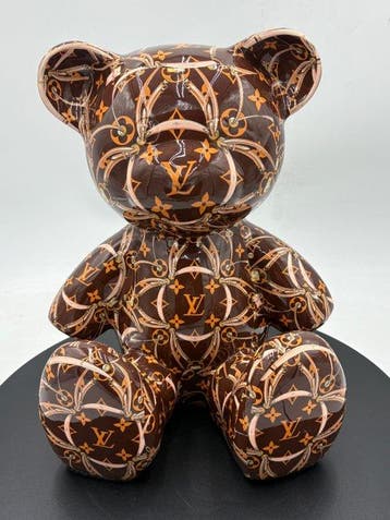 Naor - sculptuur, Teddy Louis Vuitton - 35 cm - Hars - 2026