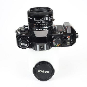 Nikon F-501 + AF-Nikkor 50/1.8 Analoge camera, Nieuw
