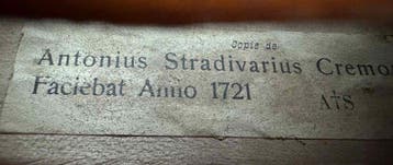 Labelled Vuillaume and Stradiuarius - - Viool, Musique & Instruments