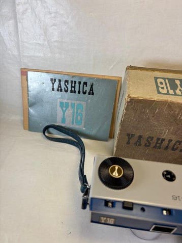 Yashica Y 16 blauw met originele doos 1959 Caméra miniature