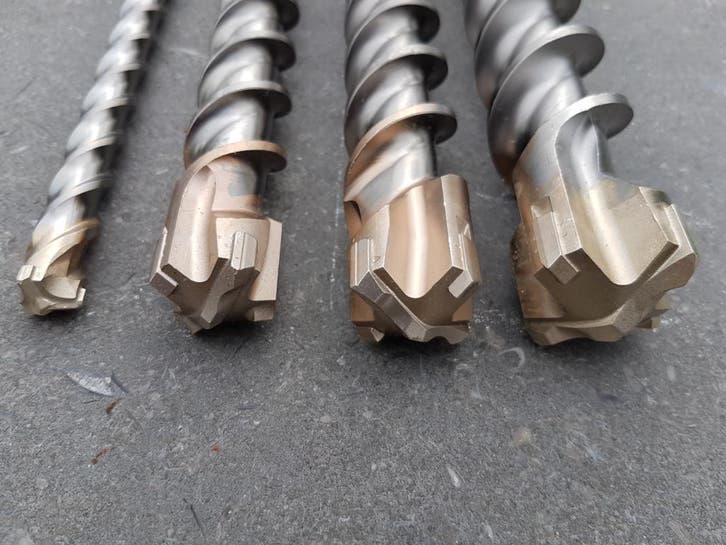 SDS-Plus Betonboren met 4 snijkoppen., Bricolage & Construction, Outillage | Foreuses, Envoi