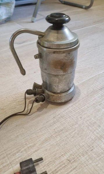Koffiezetapparaat - Antieke elektrische koffiezetapparaat