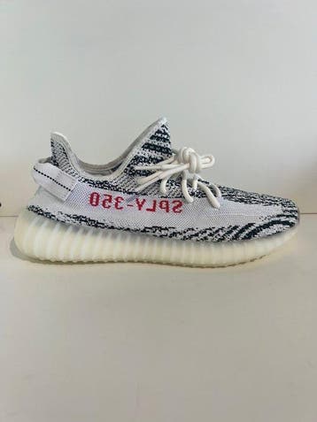 Adidas - YEEZY BOOST 350 V2 - Sneakers - Maat: EU 42 - Nieuw