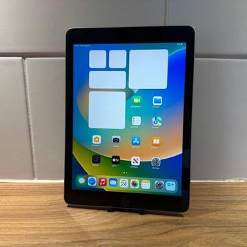 Apple iPad (5th Generation) 128GB Wifi - Mobiele telefoon, Nieuw