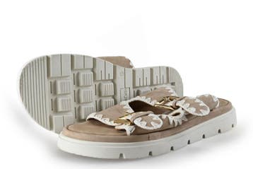 Maruti Slippers in maat 42 Beige, Kleding | Dames, Slippers, Verzenden, Beige, Zo goed als nieuw