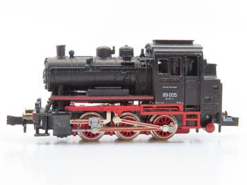 Minitrix N - 2043 - Tender locomotief (1) - BR 89 - DR (DRB), Hobby en Vrije tijd, Nieuw