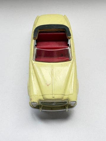 Solido 1:43 - Voiture miniature - Peugeot 403 Cabriolet