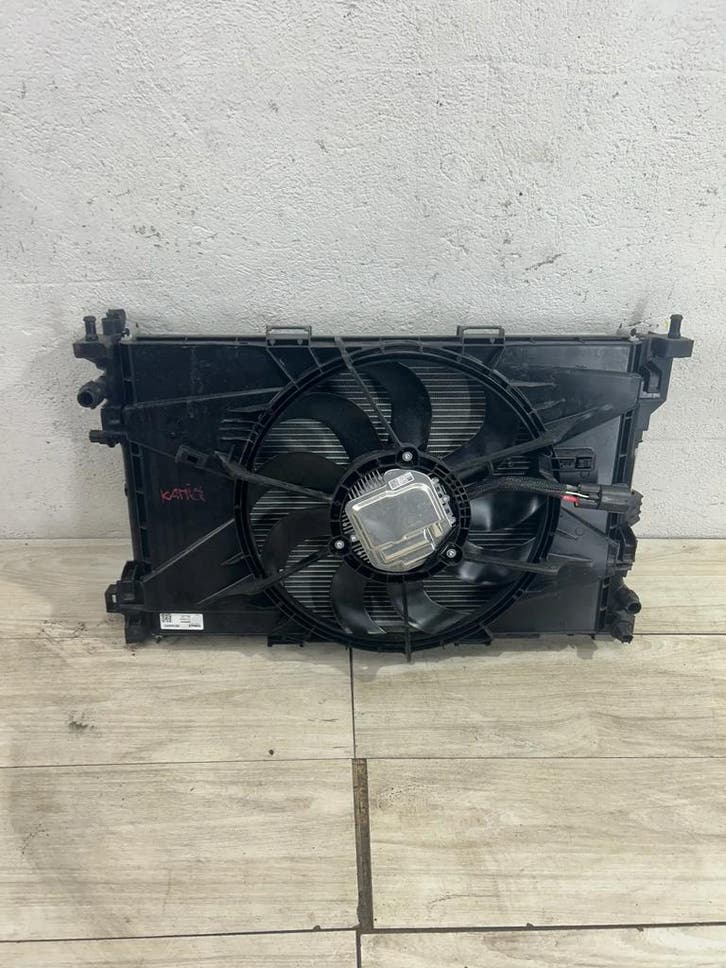 Skoda Kamiq 2023 koelradiator met ventilator, Auto-onderdelen, Airco en Verwarming, Gebruikt, Verzenden