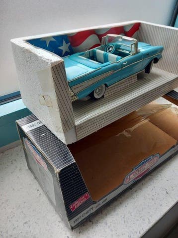 AmericanMuscle 1:18 - Coupé miniature - 1957 Chevy Bel Air