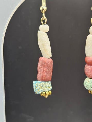 Oud-Romeins, Keizerrijk Faience Oude parels worden gebruikt