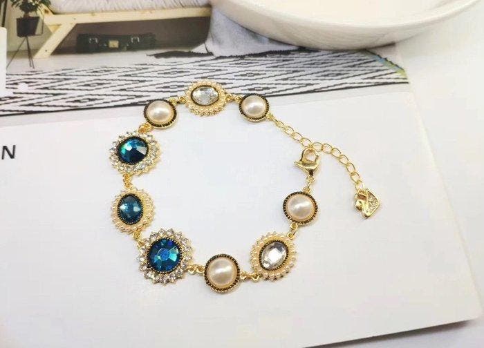 Swarovski - Figurine - Swarovski crystal and pearl bracelet, Antiek en Kunst, Curiosa en Brocante