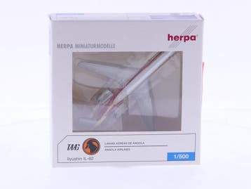 Schaal 1:500 Herpa 515054 TAAG Angola Airlines Ilyushin I..., Ophalen of Verzenden, Gebruikt