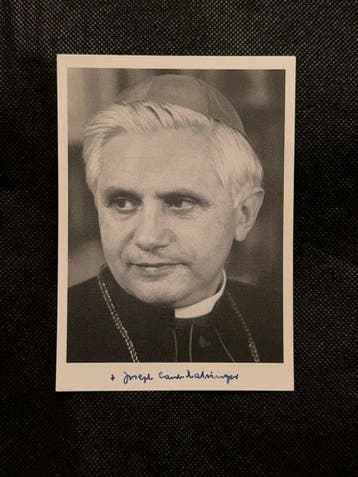Papa Benedetto XVI / Cardinale Joseph Aloisius Ratzinger -, Verzamelen, Nieuw