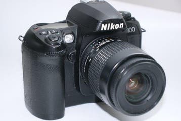 Nikon D100AF 35-80 1:4-5.6 D with camera battery Digitale, Nieuw