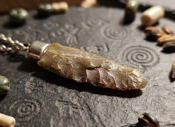 Néolithique (Ténérife) Silex translucide Tête de flèche