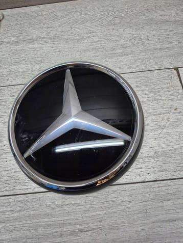 Mercedes AMG GT embleem grille A0008880111, Autos : Pièces & Accessoires, Verzenden
