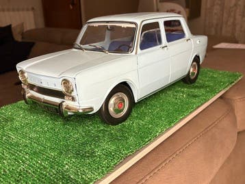 eaglemoss 1:8 - Voiture miniature - Simca 1000