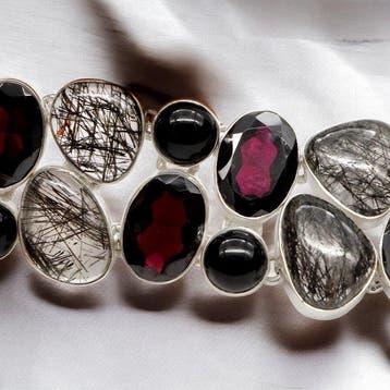 Armband Trilogia di Gemme - granaat, tourmalijnkwarts en
