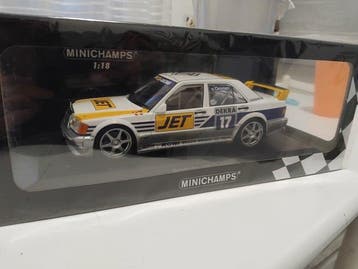 Minichamps 1:18 - Voiture de course miniature -