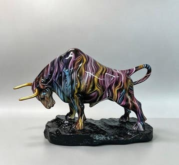 Sculpture, Gold Charging Taurus - 22 cm - Résine